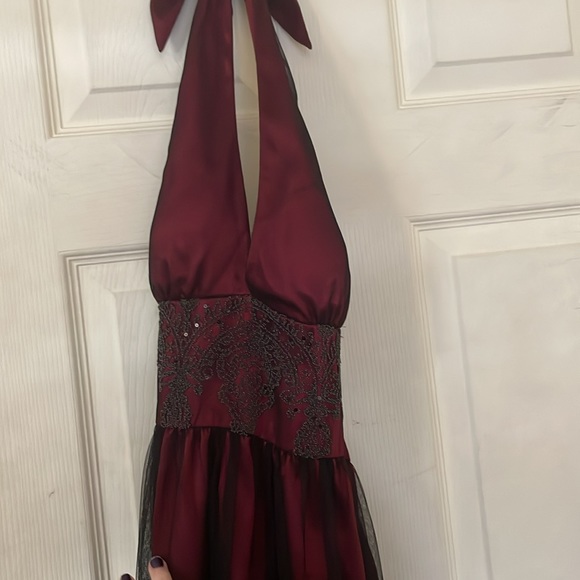 red homecoming/prom dress - Picture 2 of 5